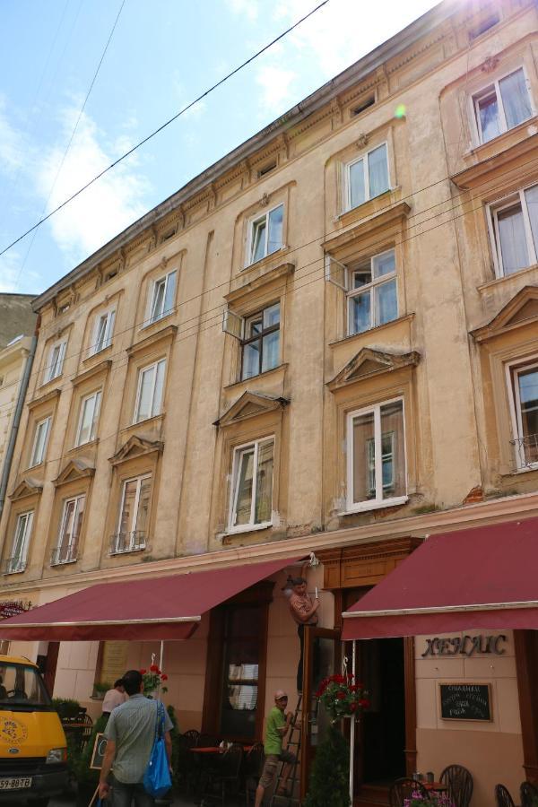 Акуратні Апартаменти В Центрі Львова Eksteriør bilde